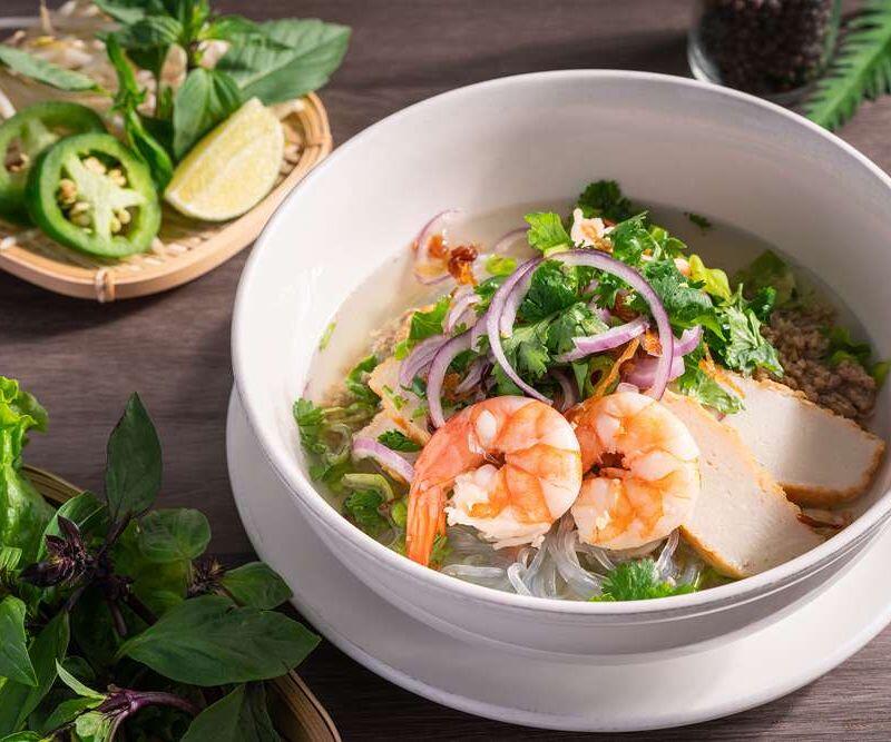 27.Clear Noodle Soup w/ shrimp.fish cake. & ground pork
