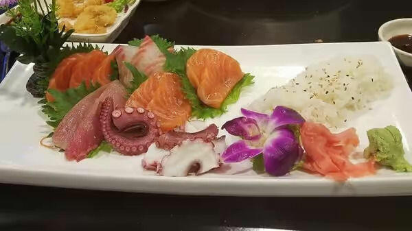 Salmon Sashimi